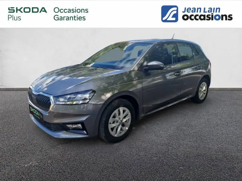 Photo 1 : Skoda Fabia 2023 Petrol