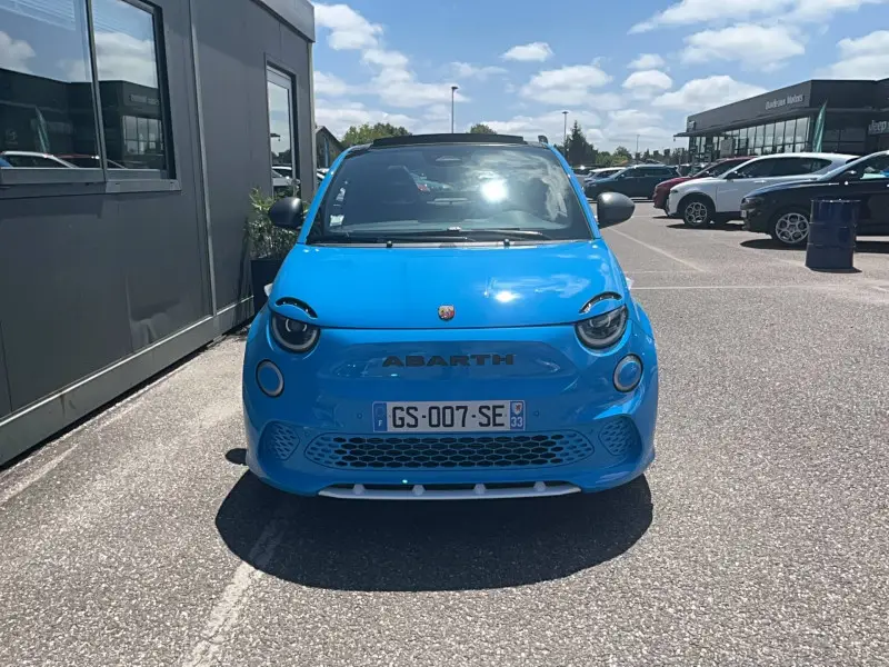 Photo 1 : Abarth 500 2023 Électrique