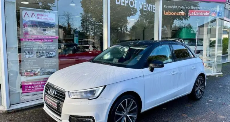 Photo 1 : Audi A1 2017 Petrol