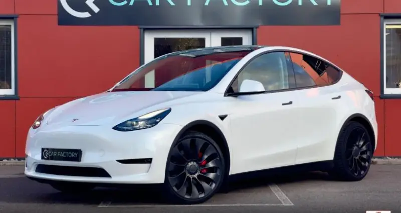 Photo 1 : Tesla Model Y 2022 Électrique