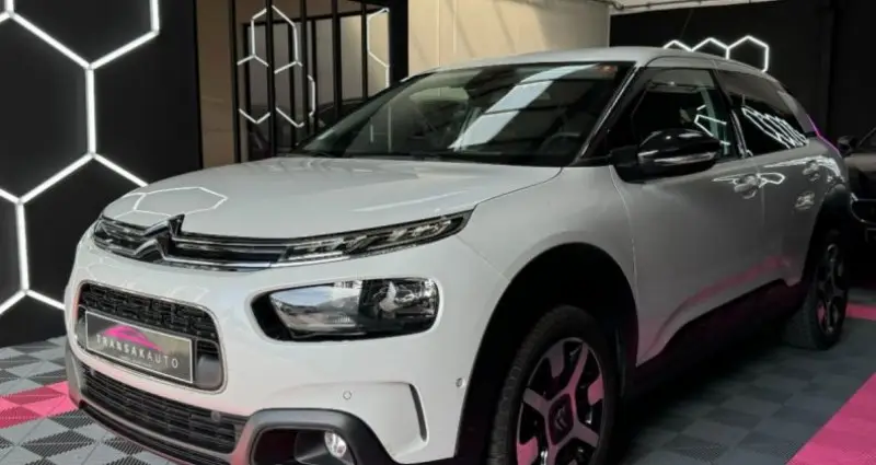 Photo 1 : Citroen C4 2019 Essence