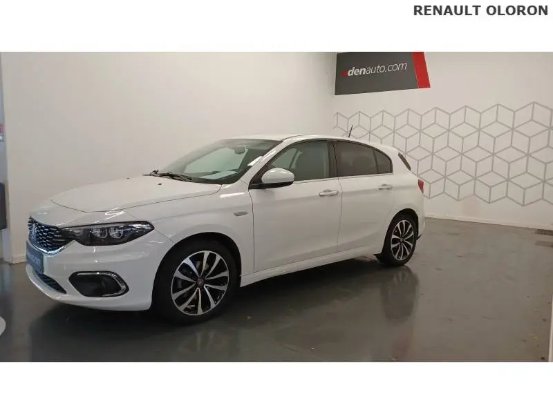 Photo 1 : Fiat Tipo 2017 Essence