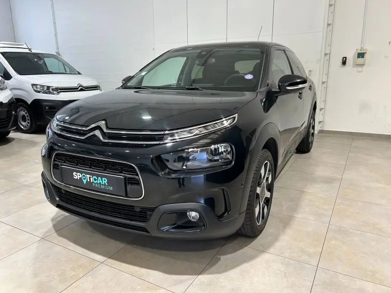 Photo 1 : Citroen C4 2019 Petrol