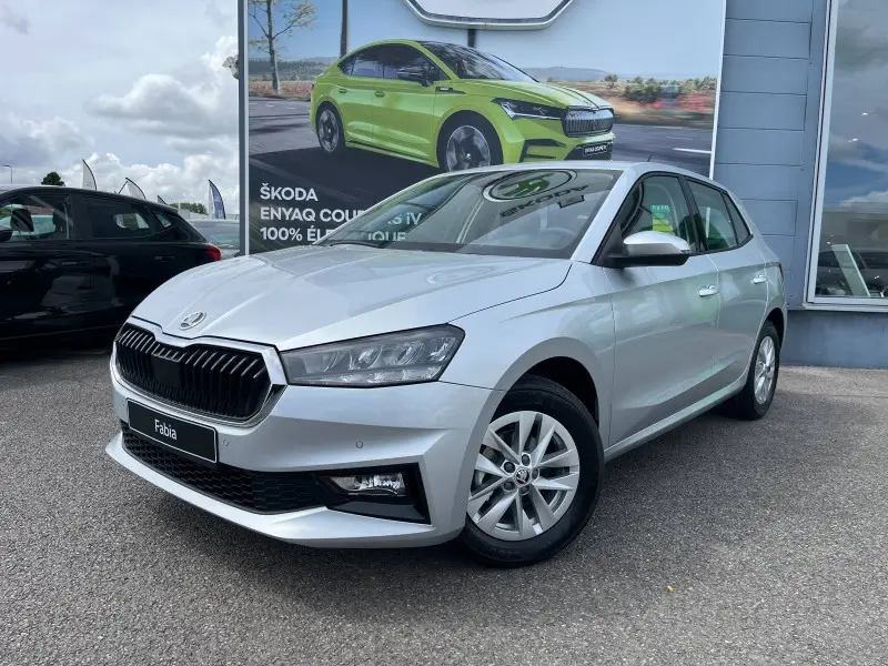 Photo 1 : Skoda Fabia 2024 Petrol