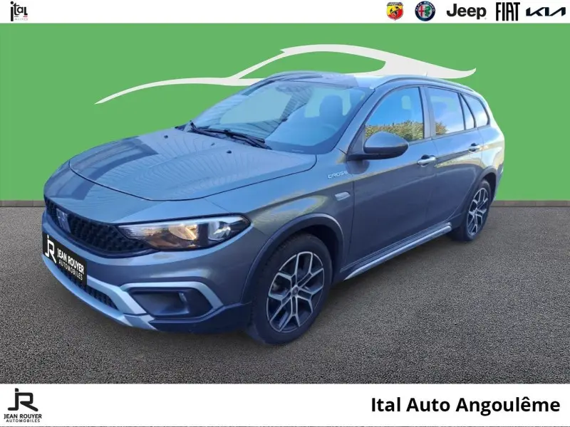 Photo 1 : Fiat Tipo 2023 Petrol