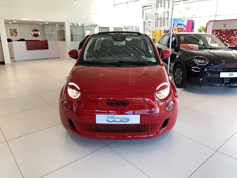 Photo 1 : Fiat 500 2024 Électrique