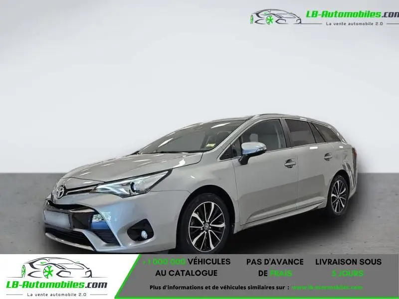 Photo 1 : Toyota Avensis 2018 Petrol