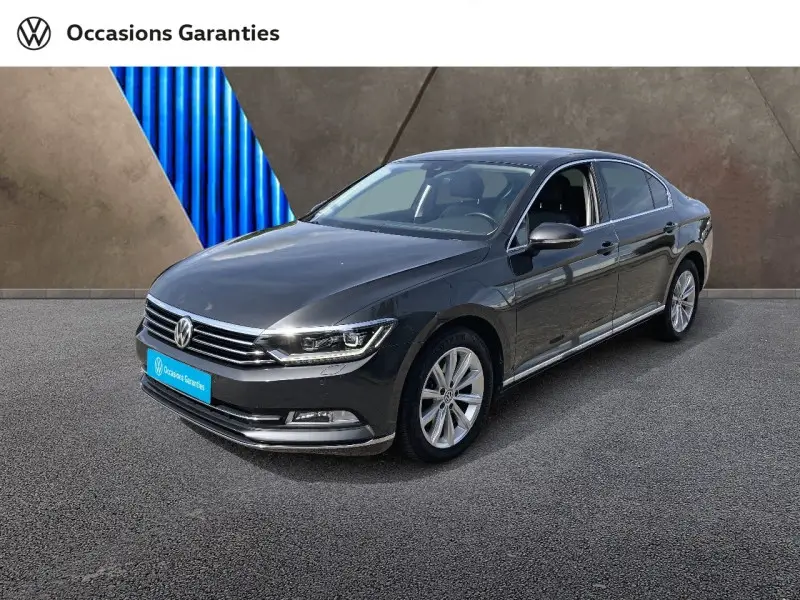 Photo 1 : Volkswagen Passat 2018 Essence