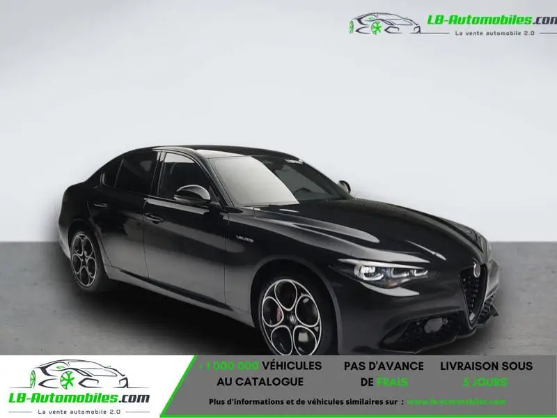 Photo 1 : Alfa Romeo Giulia 2024 Essence