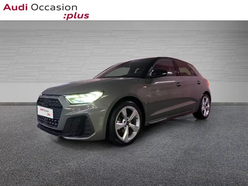 Photo 1 : Audi A1 2023 Essence