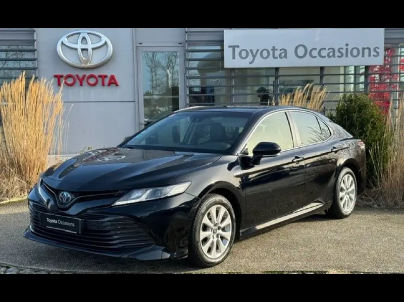 Photo 1 : Toyota Camry 2019 Essence