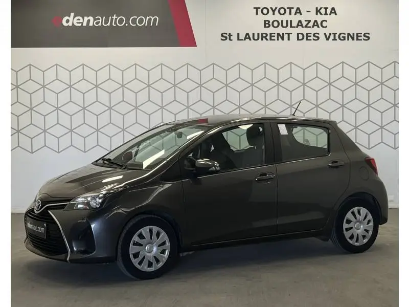 Photo 1 : Toyota Yaris 2015 Hybrid