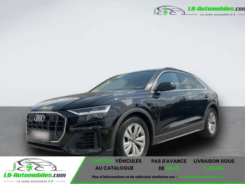 Photo 1 : Audi Q8 2023 Petrol