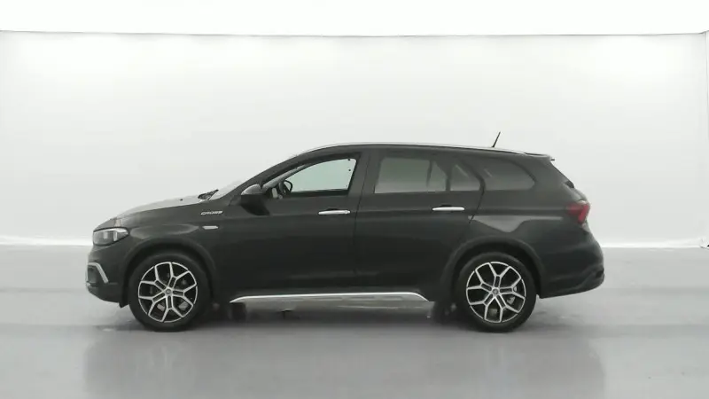 Photo 1 : Fiat Tipo 2023 Petrol