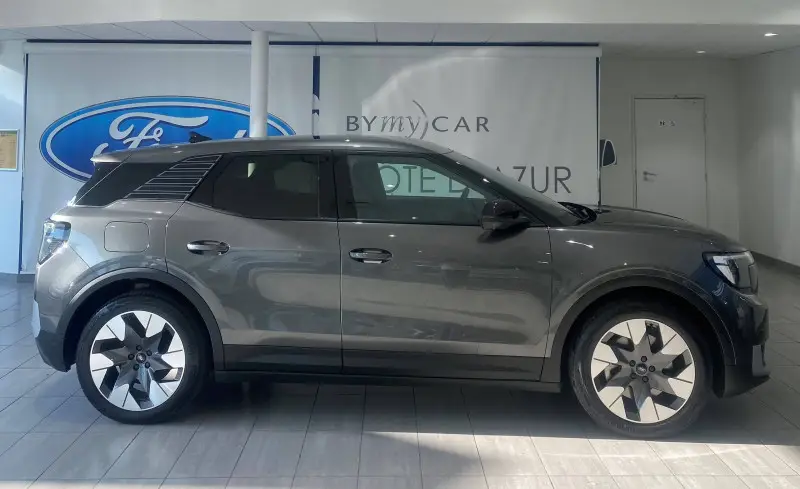 Photo 1 : Ford Explorer 2024 Electric