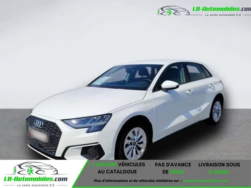 Photo 1 : Audi A3 2022 Hybrid