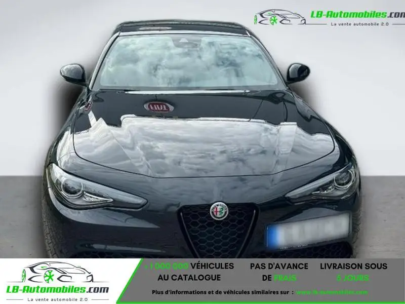 Photo 1 : Alfa Romeo Giulia 2022 Petrol