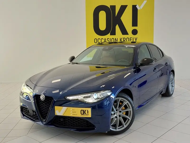 Photo 1 : Alfa Romeo Giulia 2021 Petrol