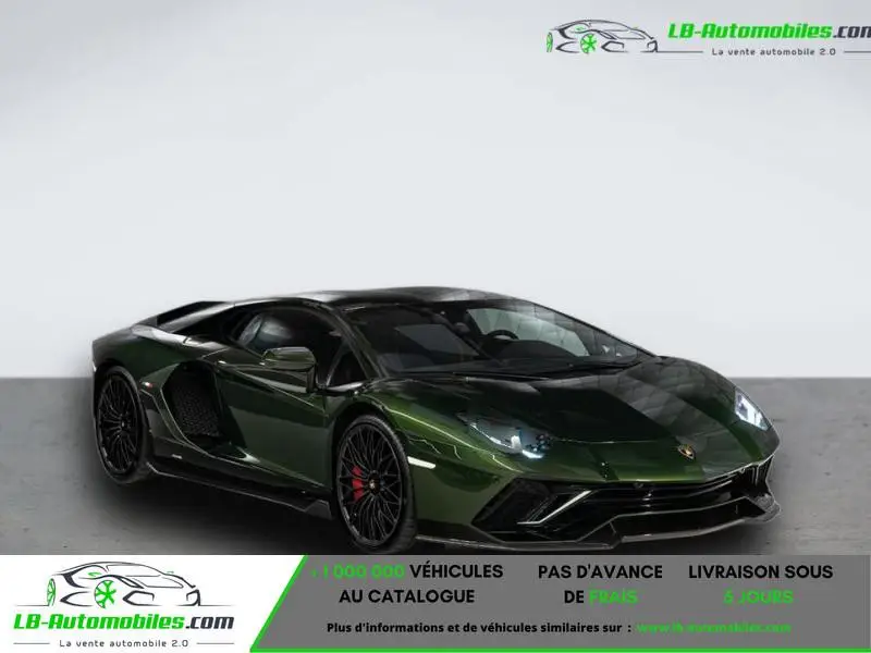 Photo 1 : Lamborghini Aventador 2022 Essence