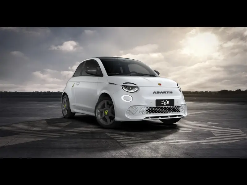 Photo 1 : Abarth 500 2024 Non renseigné