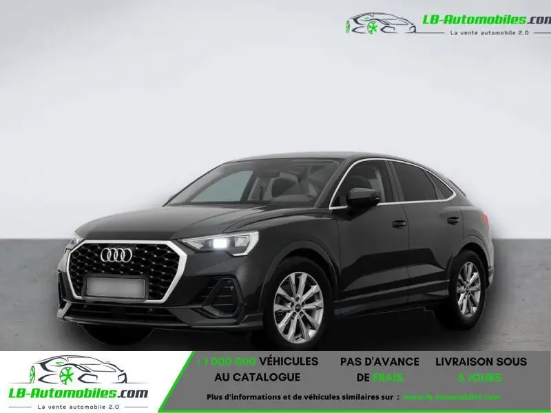 Photo 1 : Audi Q3 2022 Essence