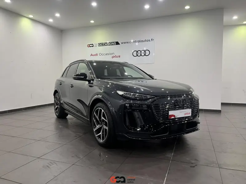 Photo 1 : Audi E-tron 2024 Non renseigné