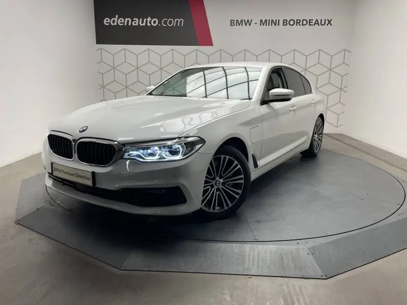 Photo 1 : Bmw Serie 5 2019 Hybride