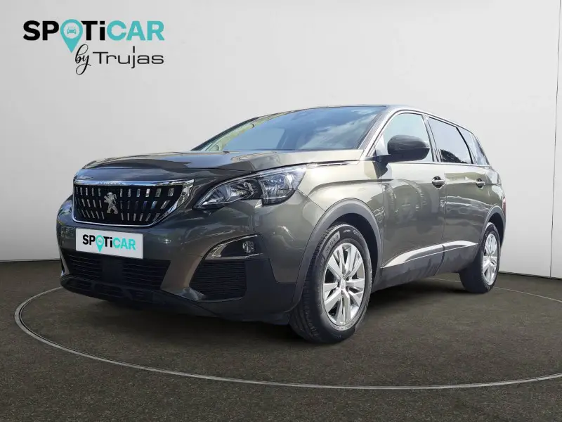 Photo 1 : Peugeot 5008 2020 Essence