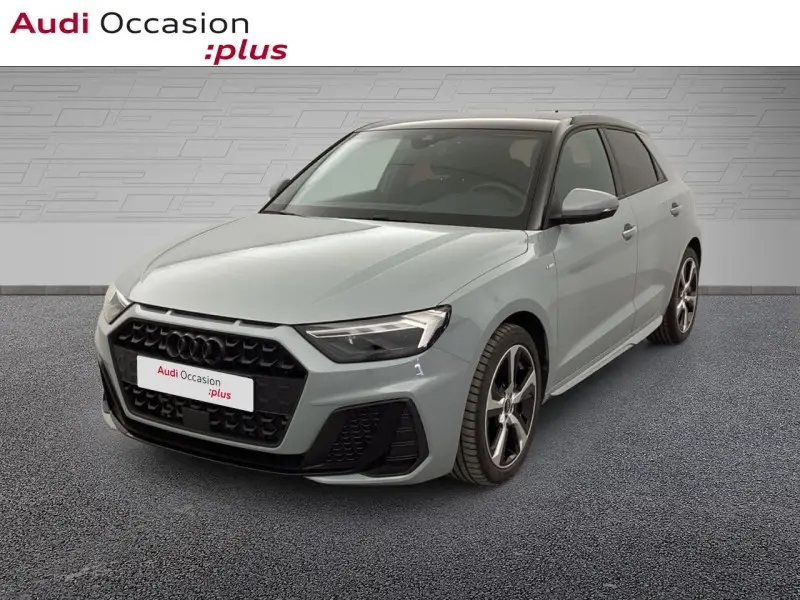 Photo 1 : Audi A1 2023 Essence