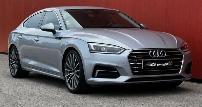 Photo 1 : Audi A5 2018 Hybride