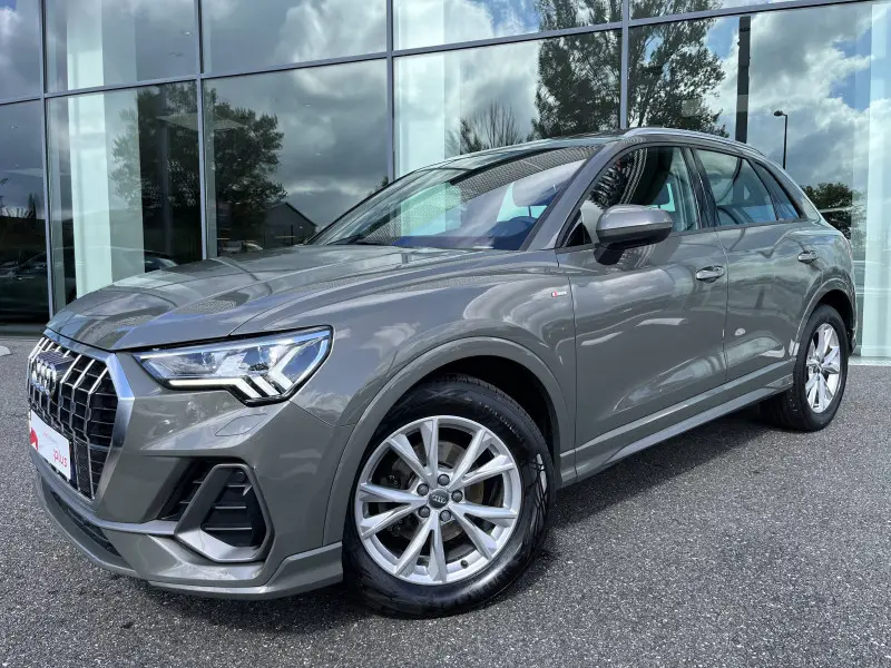 Photo 1 : Audi Q3 2019 Essence