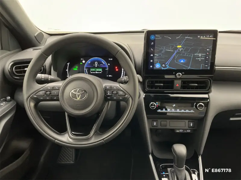 Photo 1 : Toyota Yaris 2024 Hybrid