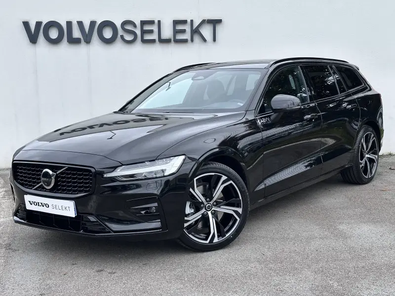 Photo 1 : Volvo V60 2024 Petrol