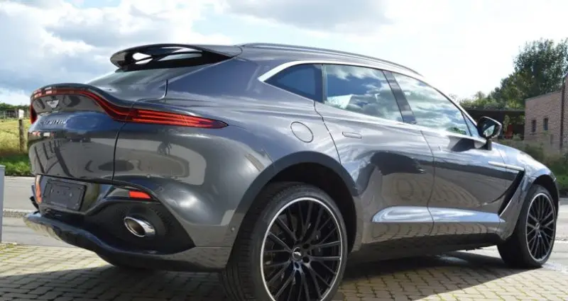 Photo 1 : Aston Martin Dbx 2024 Petrol