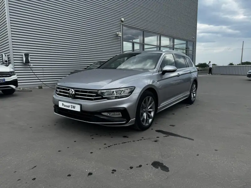 Photo 1 : Volkswagen Passat 2024 Diesel