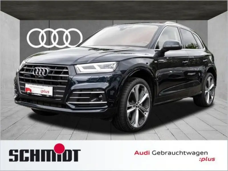 Photo 1 : Audi Q5 2020 Hybride