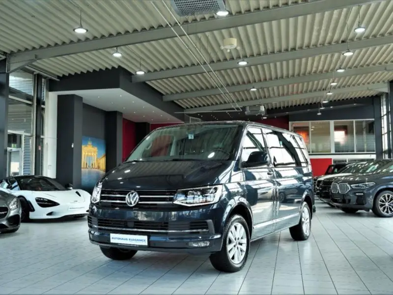 Photo 1 : Volkswagen Multivan 2017 Essence