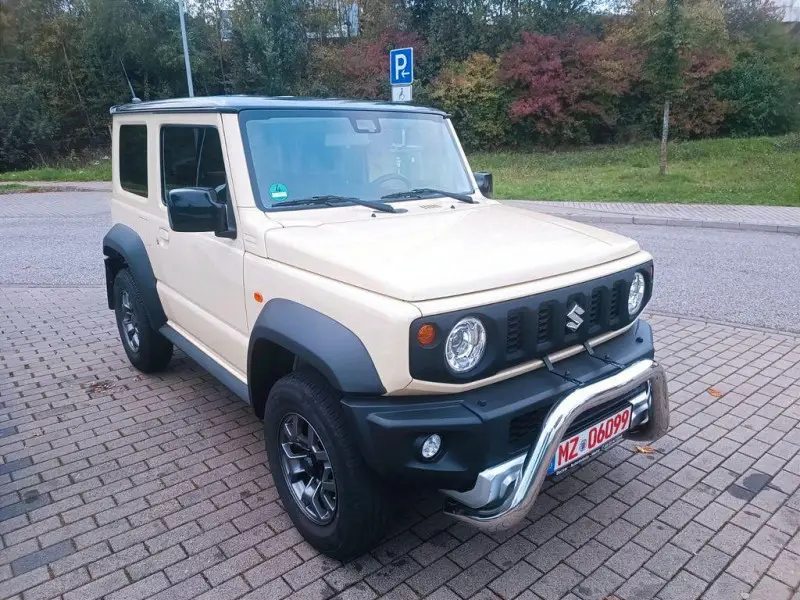 Photo 1 : Suzuki Jimny 2019 Petrol