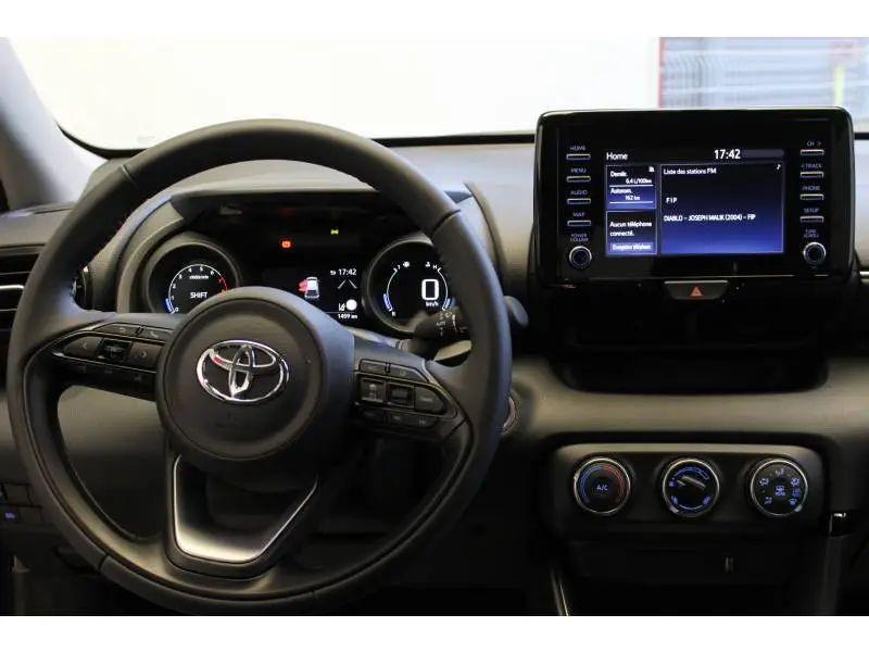 Photo 1 : Toyota Yaris 2021 Essence