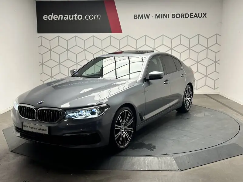 Photo 1 : Bmw Serie 5 2019 Essence