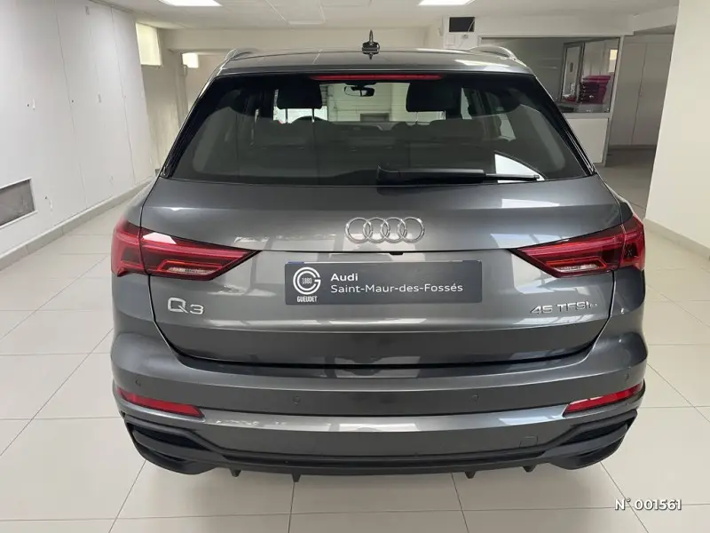 Photo 1 : Audi Q3 2021 Hybrid