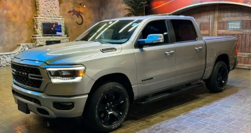 Photo 1 : Dodge Ram 2022 Petrol