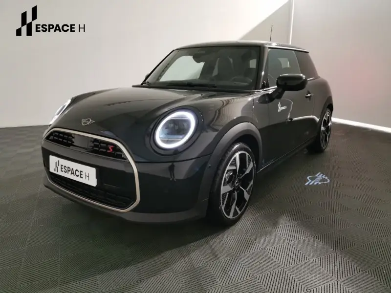 Photo 1 : Mini Cooper 2024 Essence