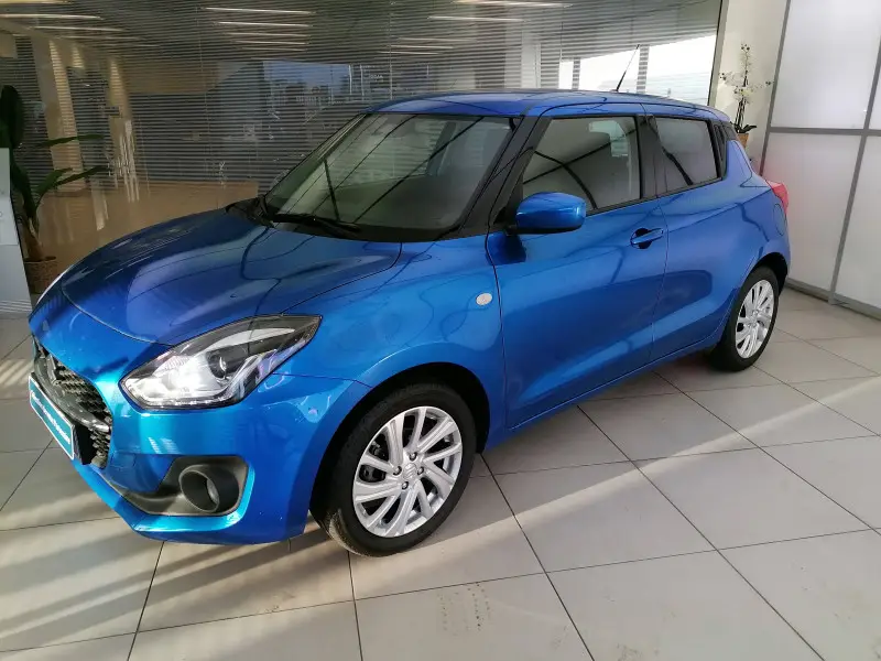 Photo 1 : Suzuki Swift 2021 Petrol