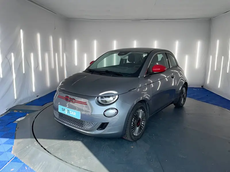 Photo 1 : Fiat 500 2022 Electric