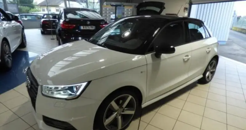 Photo 1 : Audi A1 2017 Petrol