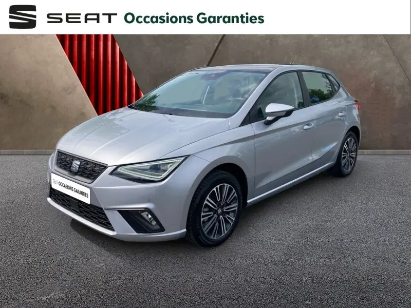 Photo 1 : Seat Ibiza 2023 Petrol