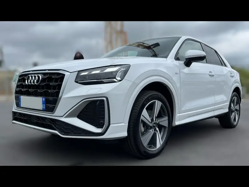 Photo 1 : Audi Q2 2024 Essence