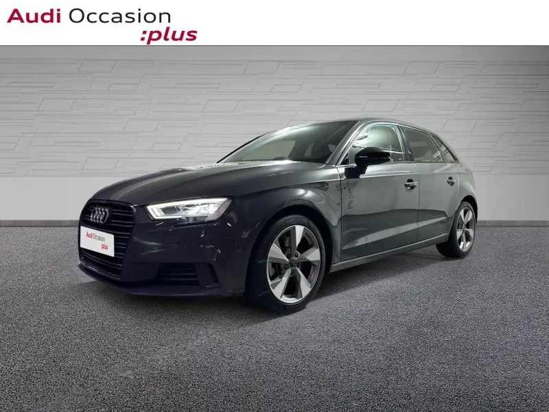 Photo 1 : Audi A3 2018 Petrol