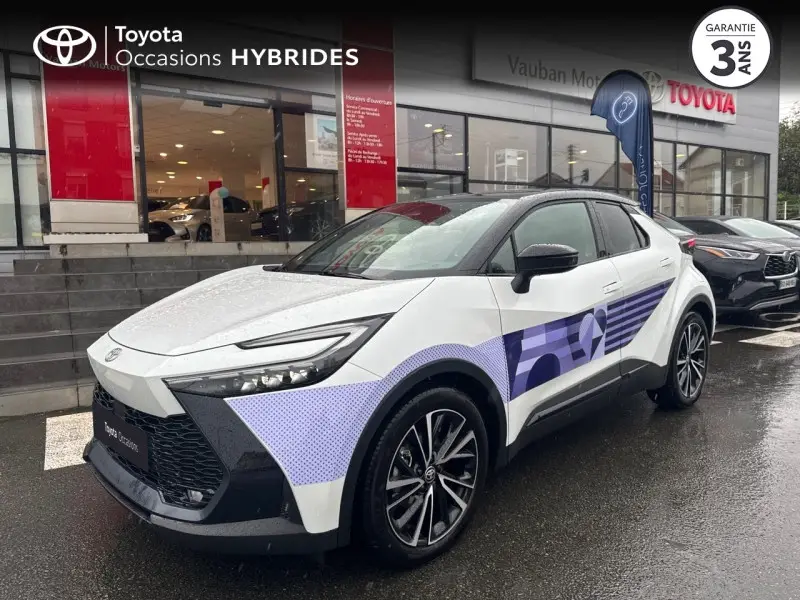 Photo 1 : Toyota C-hr 2024 Petrol